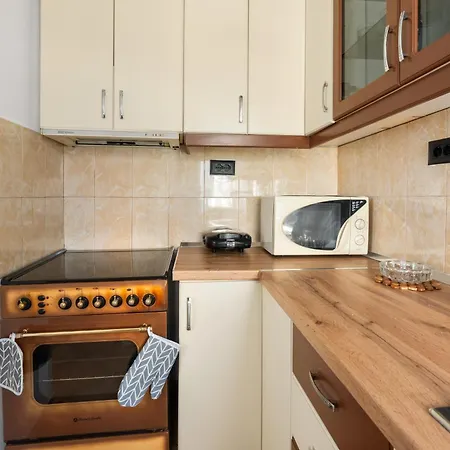 Katerina's Διαμέρισμα Μπεράτ